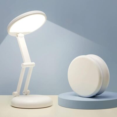 La lampe de bureau, l'objet qu'on choisit toujours trop vite