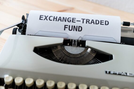 Un seul placement pour suivre tout un marché : comment fonctionne un ETF ?