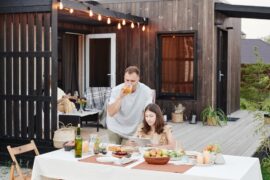 Coin repas extérieur durable : créer un espace convivial responsable